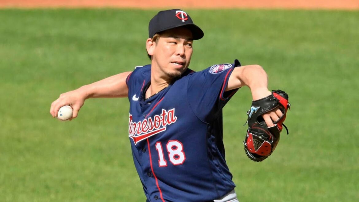 Kenta Maeda 2021 collection de retraits au bâton (113 au total)