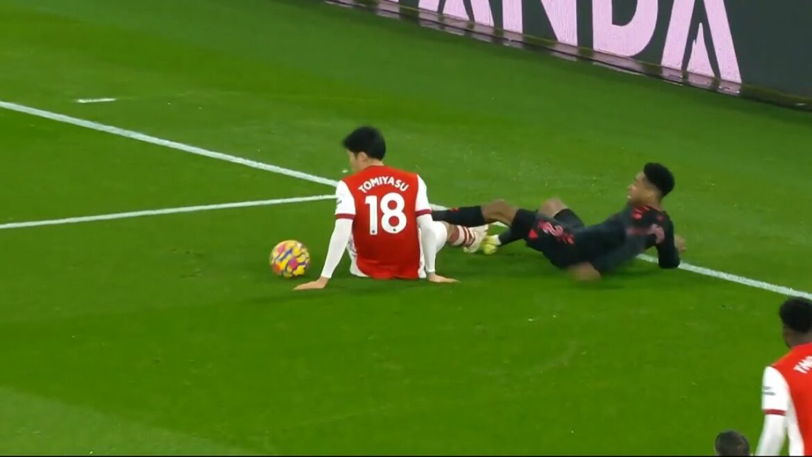 Le meilleur de Takehiro Tomiyasu 🇯🇵 (2021/22)