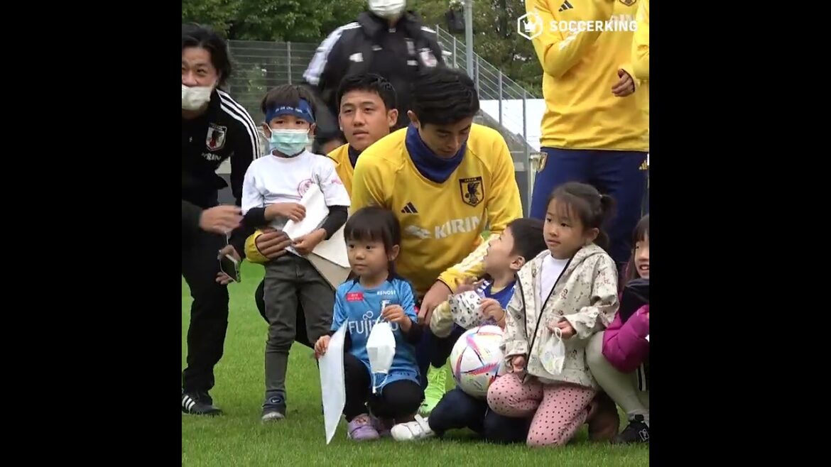 Shogo Taniguchi trouve la fille Kawasaki F Uni 👀