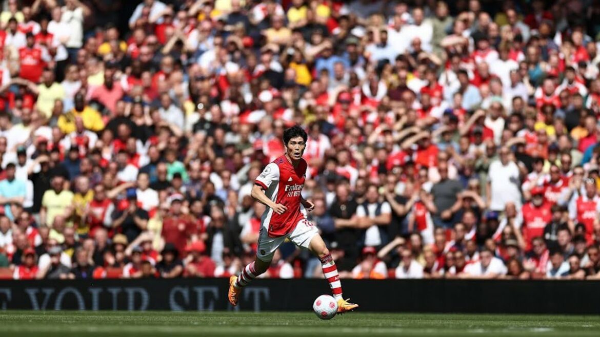 Takehiro Tomiyasu a pris TOUT LE MONDE par surprise en 2021/22