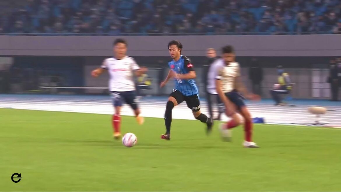 Kaoru Mitoma va vous époustoufler...