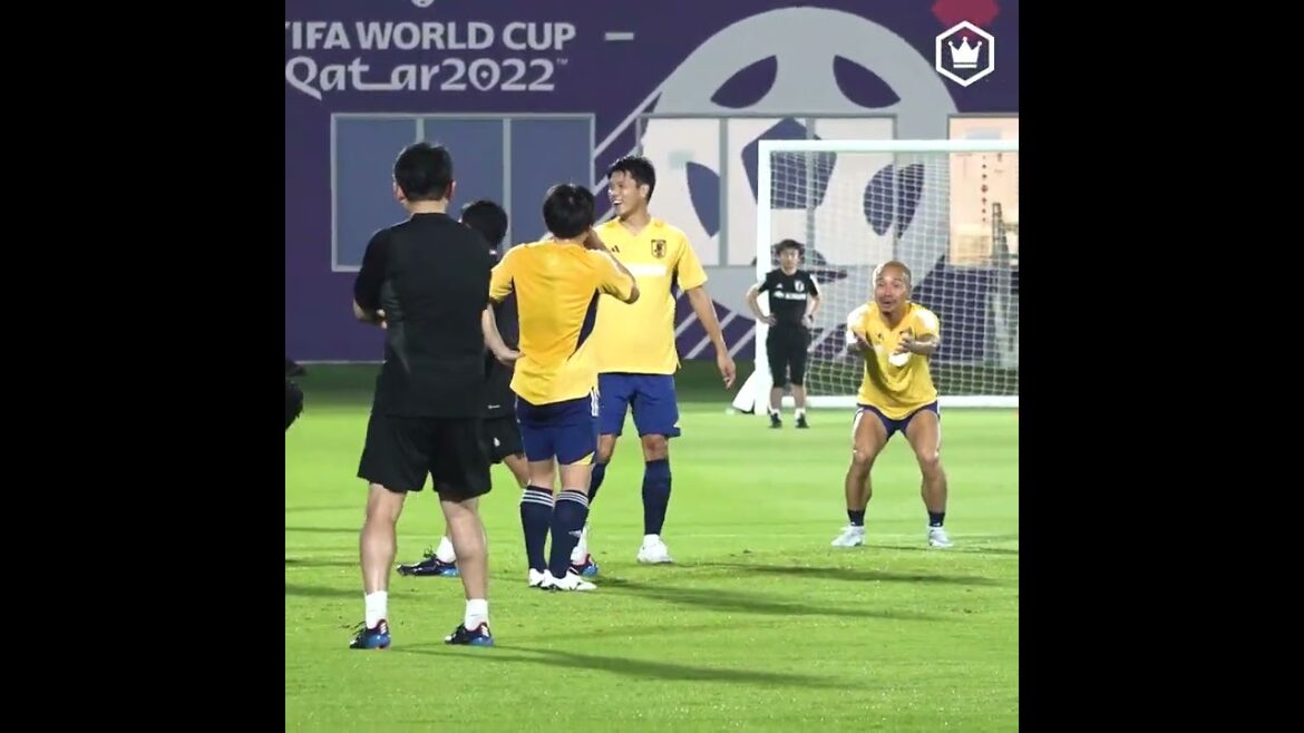 Le ballon de Yuki Soma frappe Shooto Machino au visage.