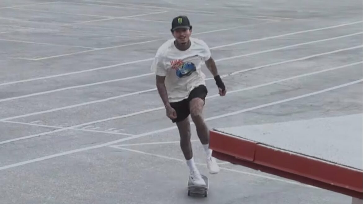 NYJAH HUSTON SE FAIT VOLER ??!  SOTY