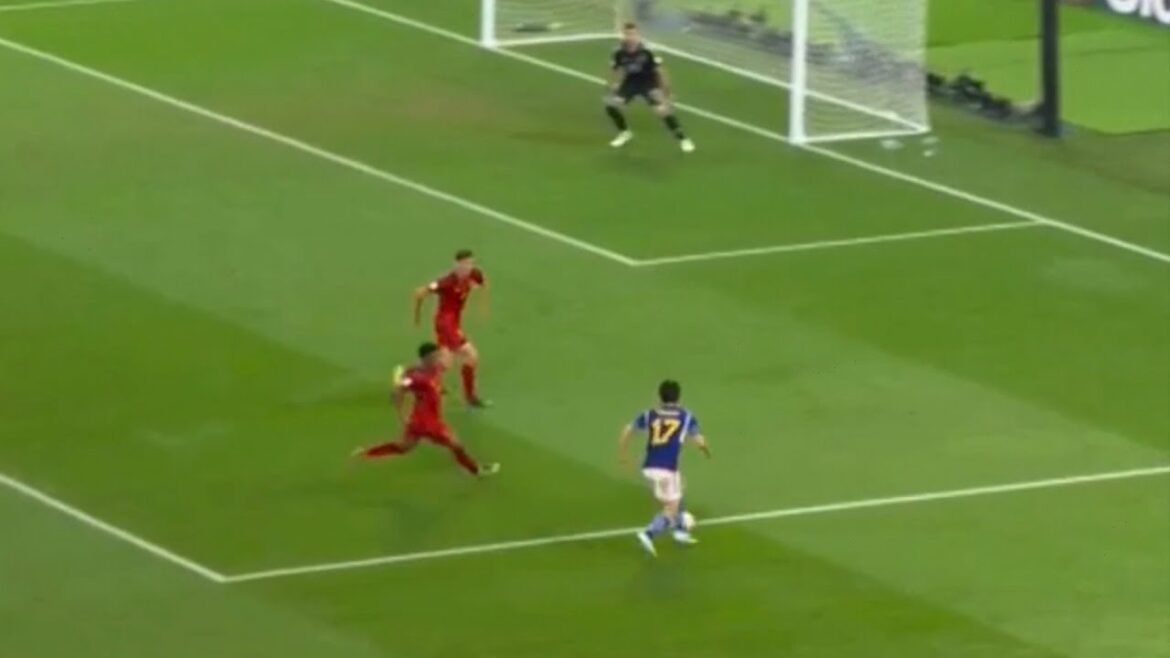 Hidemasa Morita "Tanaka tarde à juger"