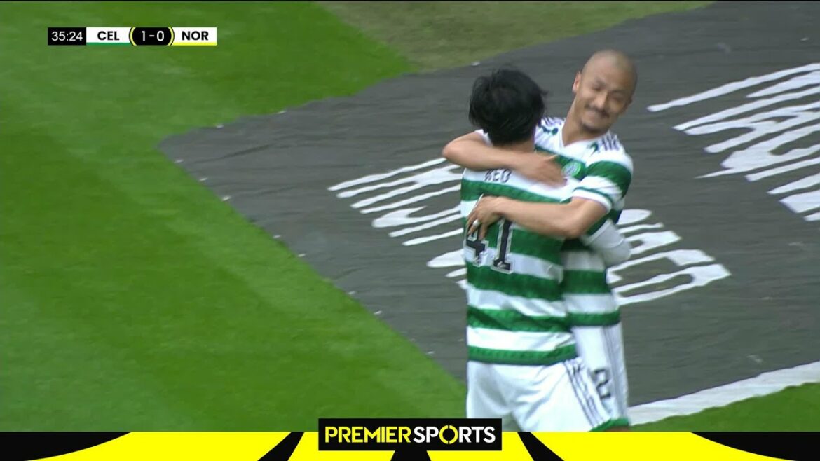 Daizen Maeda et David Turnbull marquent lors de la victoire 2-0 du Celtic contre Norwich City