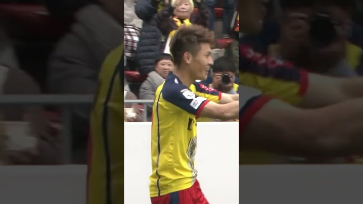 Avant Shuto Machino était un ninja 🥷, il était Cristiano Ronaldo 😎 @JLEAGUEInternational