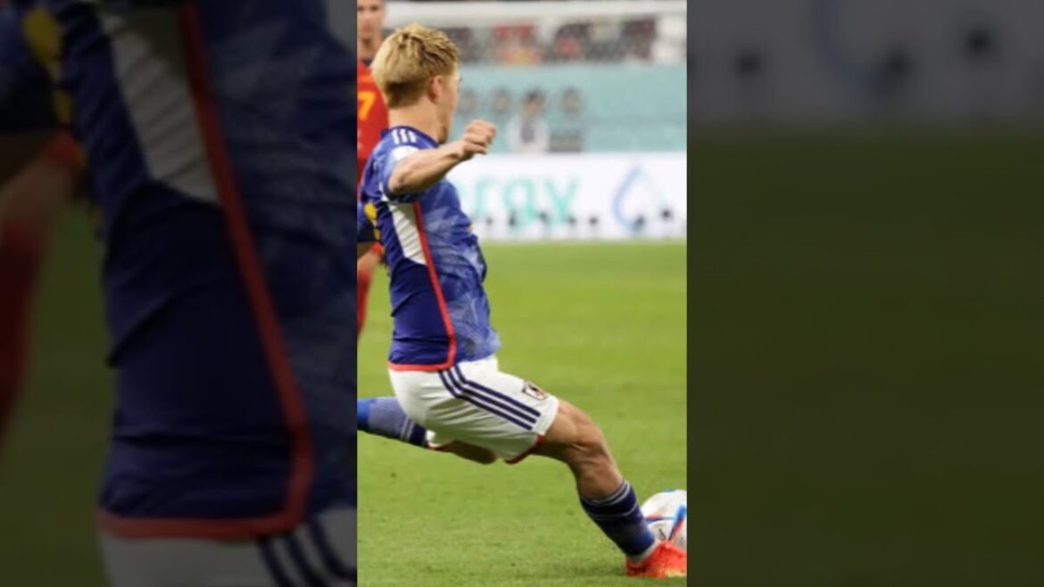 INCROYABLE!!!  Tir dur de Ritsu Doan de l'extérieur du penalty, a battu le gardien espagnol #shorts