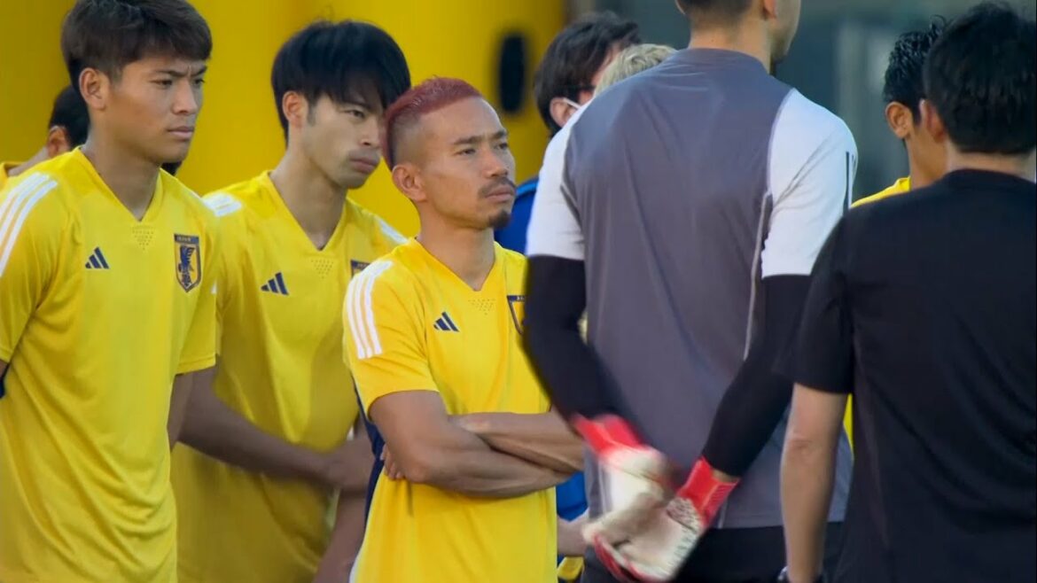 Le Japon s'entraîne avant le match d'ouverture du Groupe E contre l'Allemagne