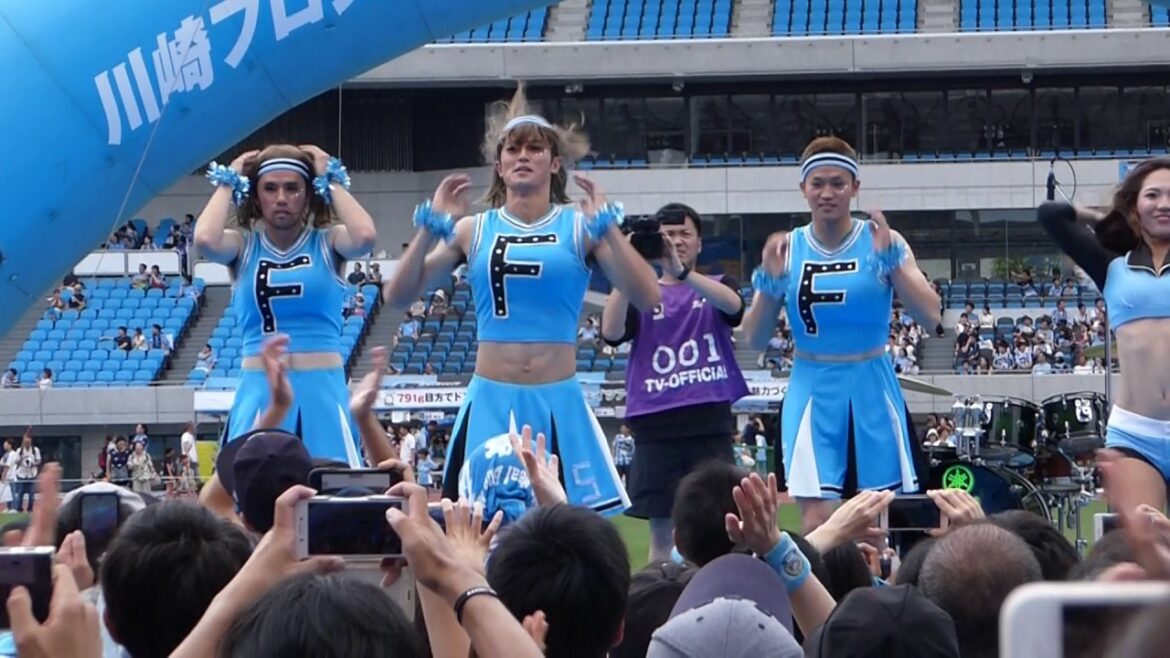 2017/7/23 Kawasaki Frontale Fan Feeling 2017 Taniguchi, Otsuka et Nara Cheer Dance 2