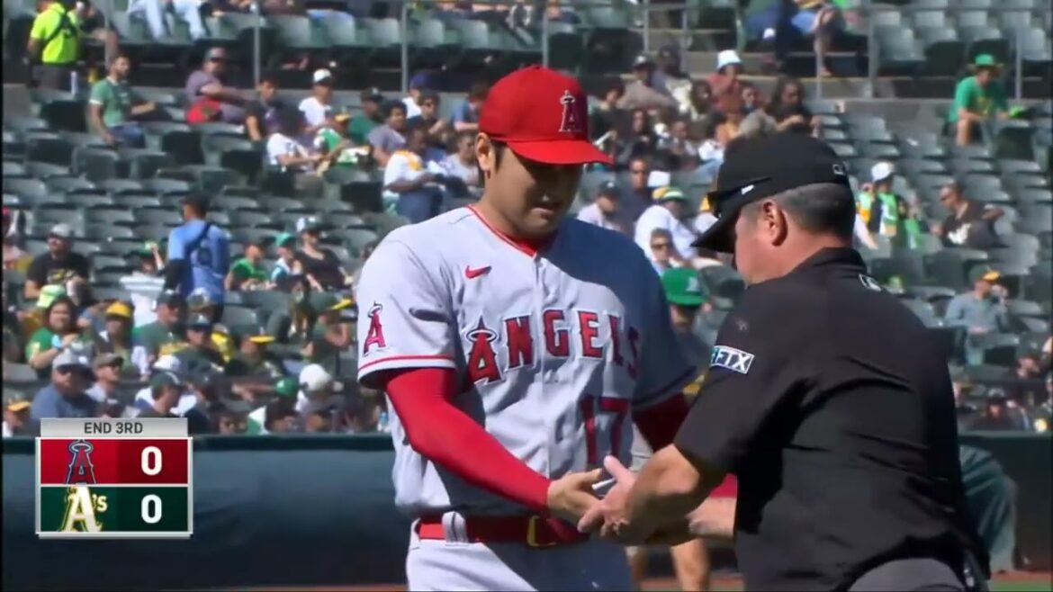 Shohei Ohtani 1er joueur à se qualifier officiellement à la fois comme frappeur et lanceur.  (162e manche).