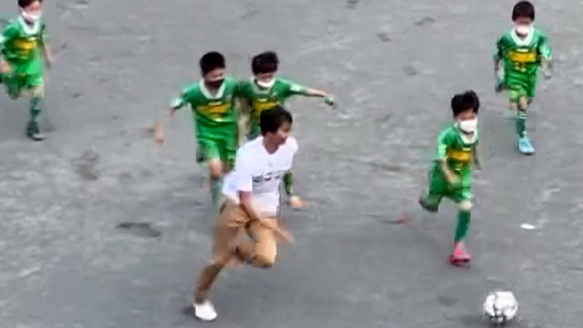 Conseils spéciaux pour les élèves du primaire par Kaoru Mitoma et Midori Tanaka