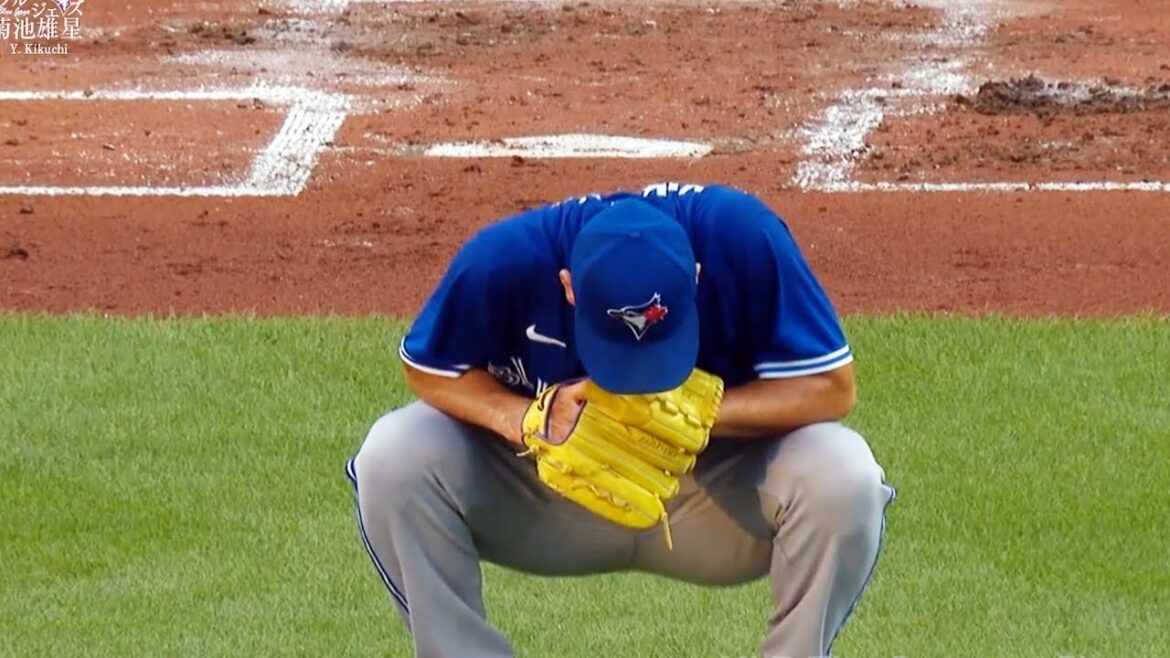 Yusei Kikuchi Yusei-san s'accroupit après avoir été touché en montant ! 2 hits de plus et pas 5 victoires !