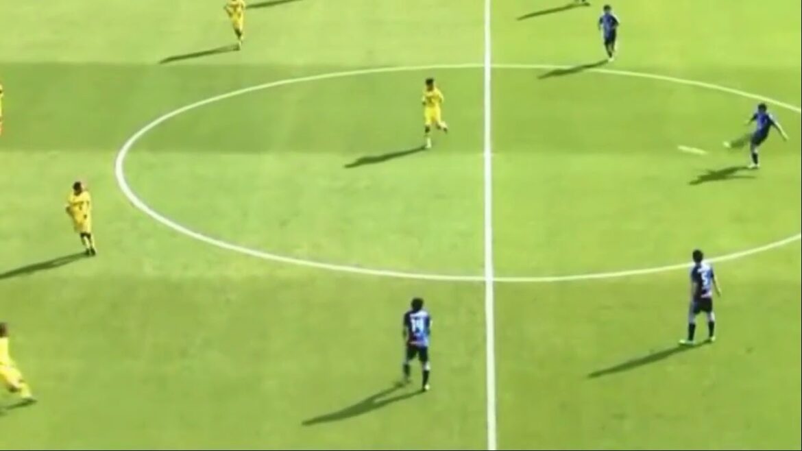 [Football national]Hidemasa Morita était un joueur complètement inconnu à l'université. Il a été appelé dans l'équipe nationale lors de sa première année en tant que professionnel. Voici le jeu de ce jeune guerrier !