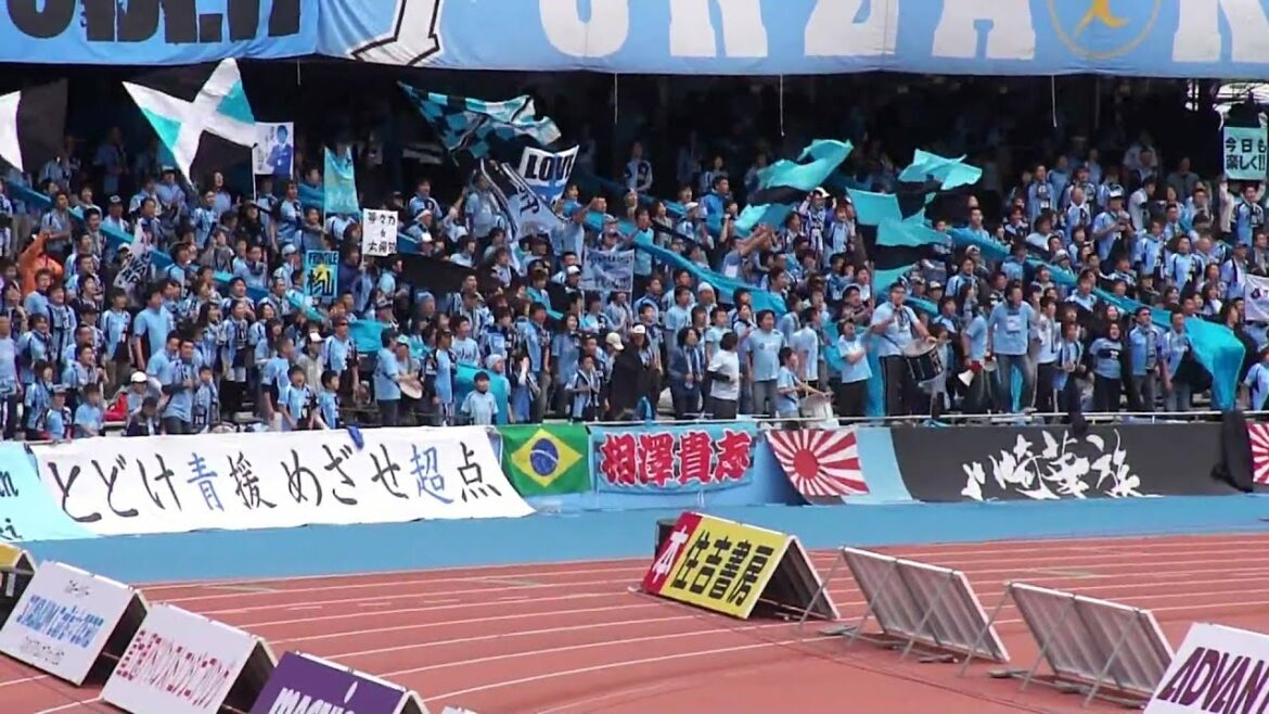 [高画質]L'équipe nationale japonaise Kawasaki Frontale GK Eiji Kawashima commence l'entraînement