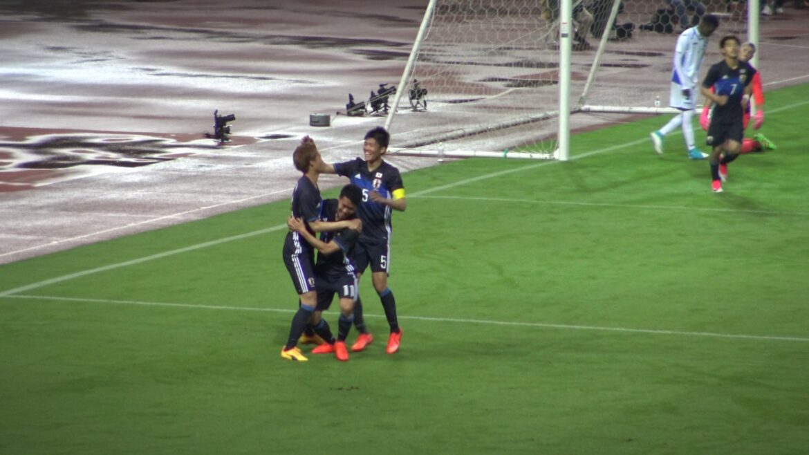 Ko Itakura marque un but avec sa première touche ! 17.5.16 Équipe nationale U-20 du Japon 3-2 Équipe nationale U-20 du Honduras