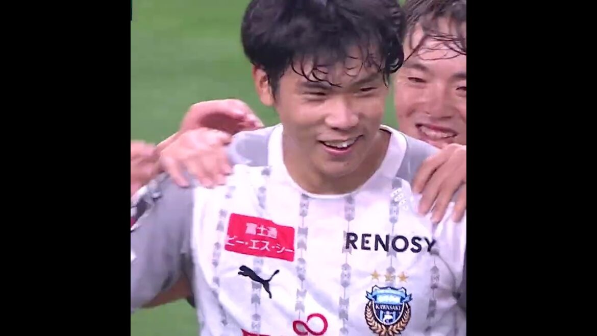 Créez des occasions avec un chevauchement audacieux ! Découvrez le jeu de la J League de Yamane Shirai 🎥[clipping]8 décembre 2022 #shorts