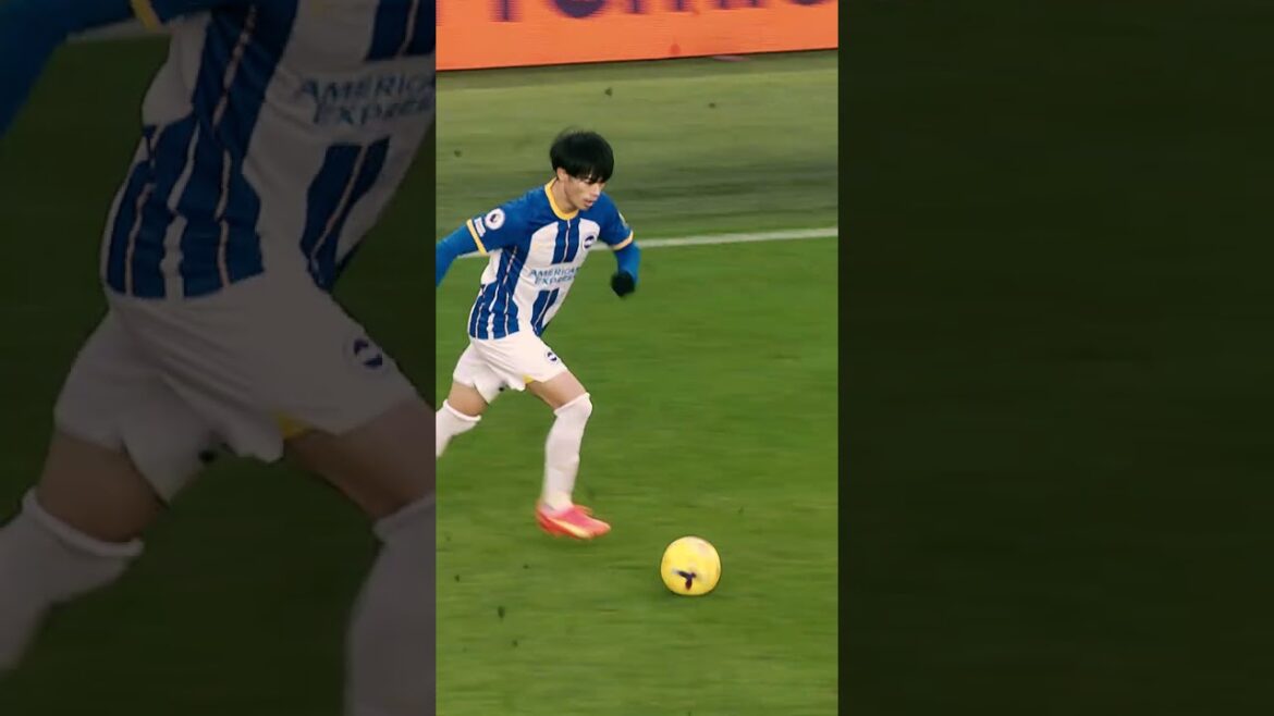 Kaoru Mitoma éblouit la défense de Liverpool