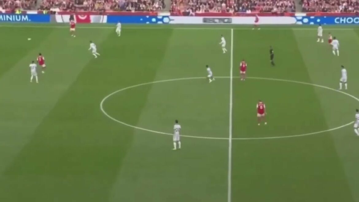 Takehiro Tomiyasu contre Liverpool |  Une performance gagnante du match