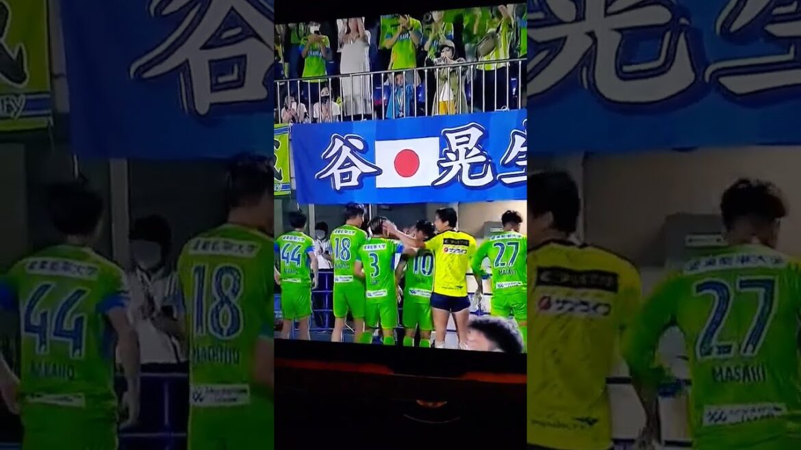 Un personnage bien-aimé qui est victime d'intimidation par 9 ans[Naoki Yamada]Ishihara & Machino & Okamoto et l'équipe ont une bonne ambiance !  ️[#Shonan Bellmare]