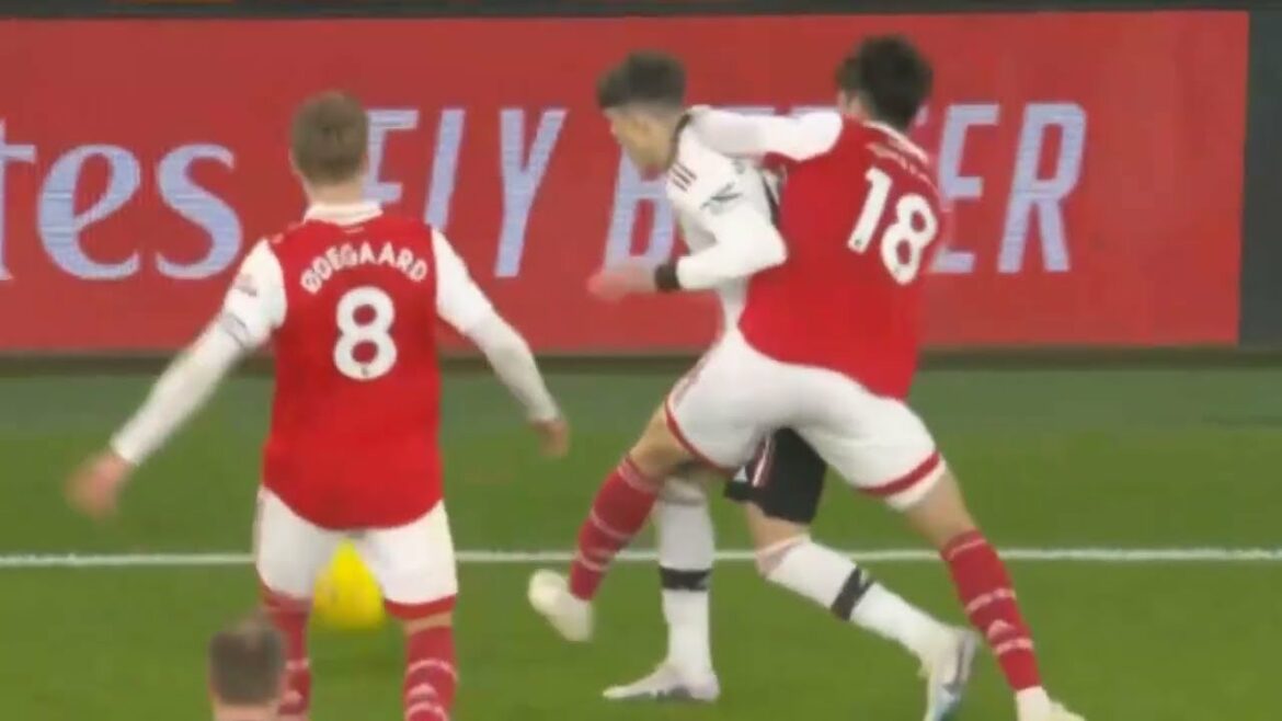 « Trop bien » Takehiro Tomiyasu, le premier passeur décisif de la saison, même s’il a encaissé un but ! Takehiro Tomiyasu x Rashford 2023.01.23 "Trop bien" Takehiro Tomiyasu, le premier passeur décisif de la saison, même s'il a encaissé un but ! Takehiro Tomiyasu x Rashford 2023.01.23