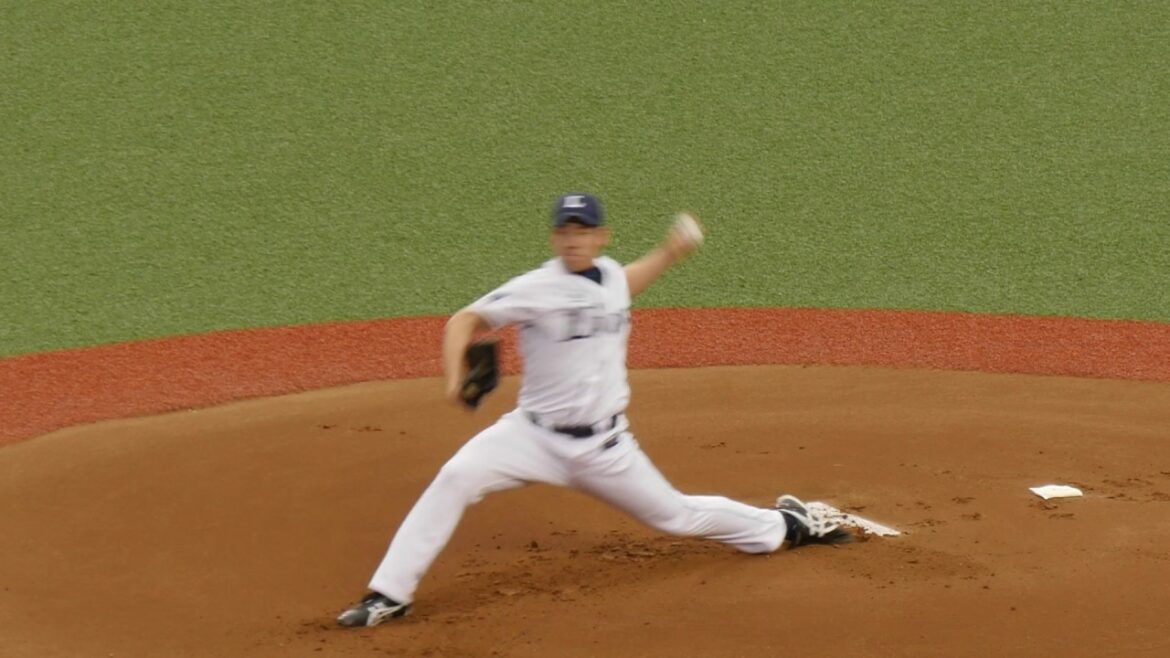 Forme de lanceur de Yusei Kikuchi (ralenti)