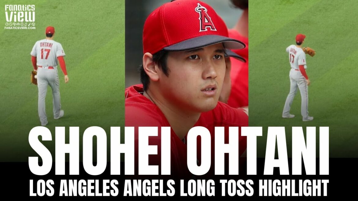 Shohei Ohtani Long Toss in Outfield avant le début des Angels de Los Angeles contre les Rangers du Texas