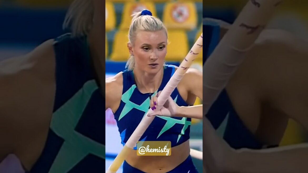 😱🔥Le saut à la perche de la plus belle femme #short #athlete #olympics
