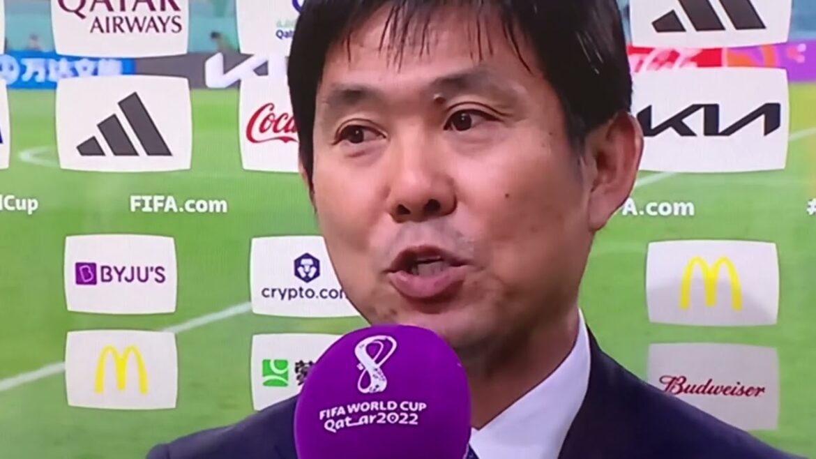 Hajime Moriyasu ravi de gagner contre l'Allemagne Entretien d'après-match 2022/11/23 Équipe nationale du Japon contre l'Allemagne