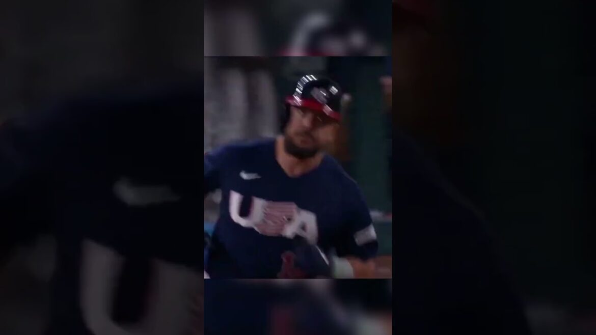 Kyle Schwarber efface un lancer de Yu Darvish pour réduire l'avance du Japon à un !  #shorts #ytshorts