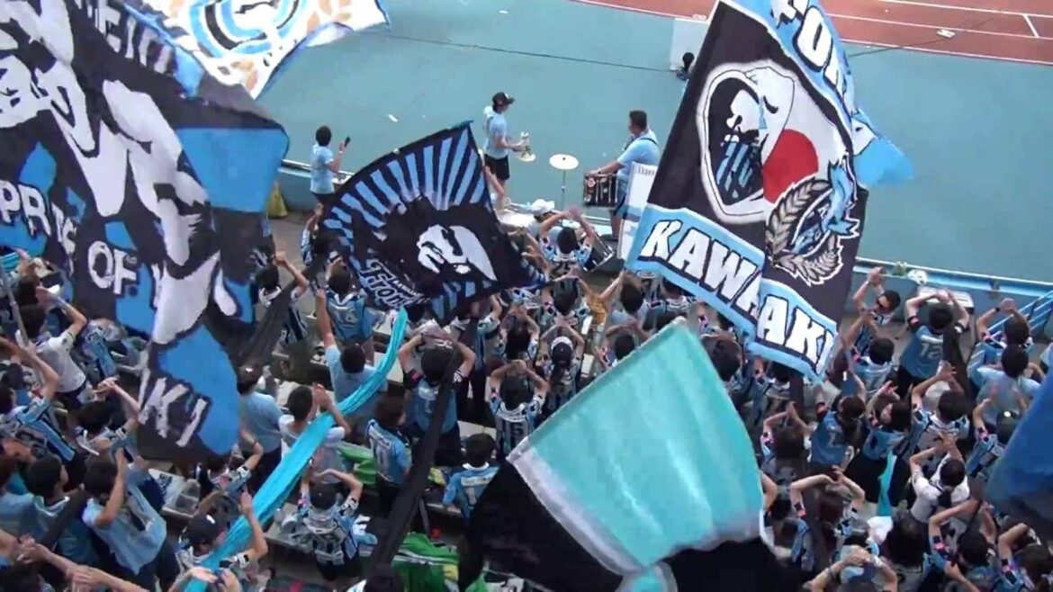 25 juin 2016 Kawasaki VS Omiya Avant le match Salutations d'Eiji Kawashima ~ scène d'encouragement