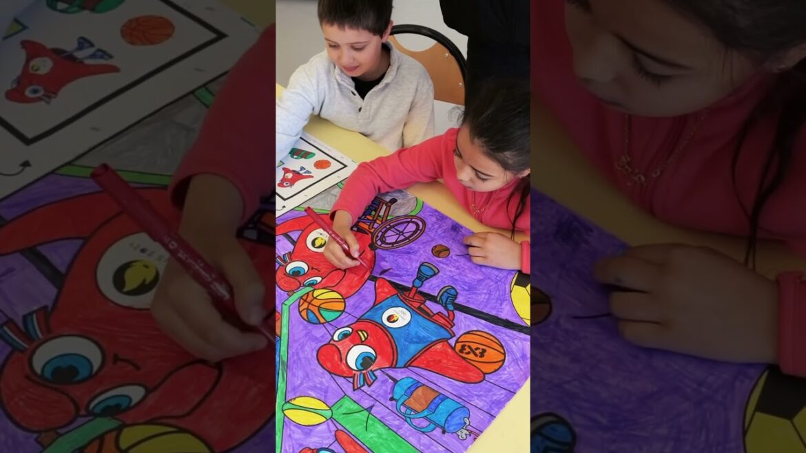 Les mascottes en couleur pendant la SOP 2023 !