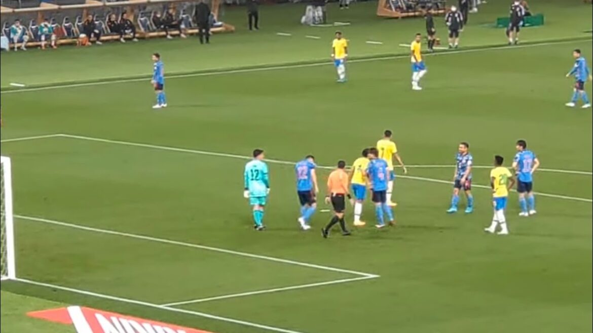 Match amical Football Équipe nationale du Japon contre Équipe nationale du Brésil ~ Ko Itakura met son corps en place ~ 6 juin 2022 Japon 0 x 1 Brésil ● Ko Itakura belle défense