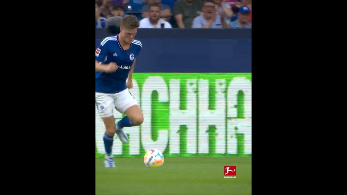 Ko Itakura, qui a déménagé de Manchester City à Munich, a été la meilleure défense de la saison Ko Itakura, qui a déménagé de Manchester City à Munich, a été la meilleure défense de la saison