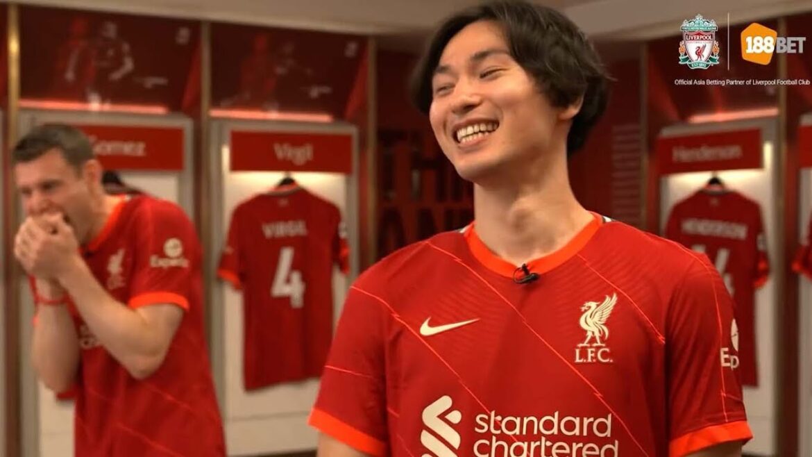 Takumi Minamino joue avec Oncle Milner[Liverpool FC]