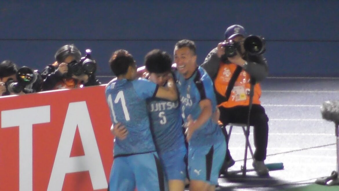 Shogo Taniguchi but inversé 7 mai 2019 Phase de groupes ACL Round 5 Shanghai Shanghai Battle