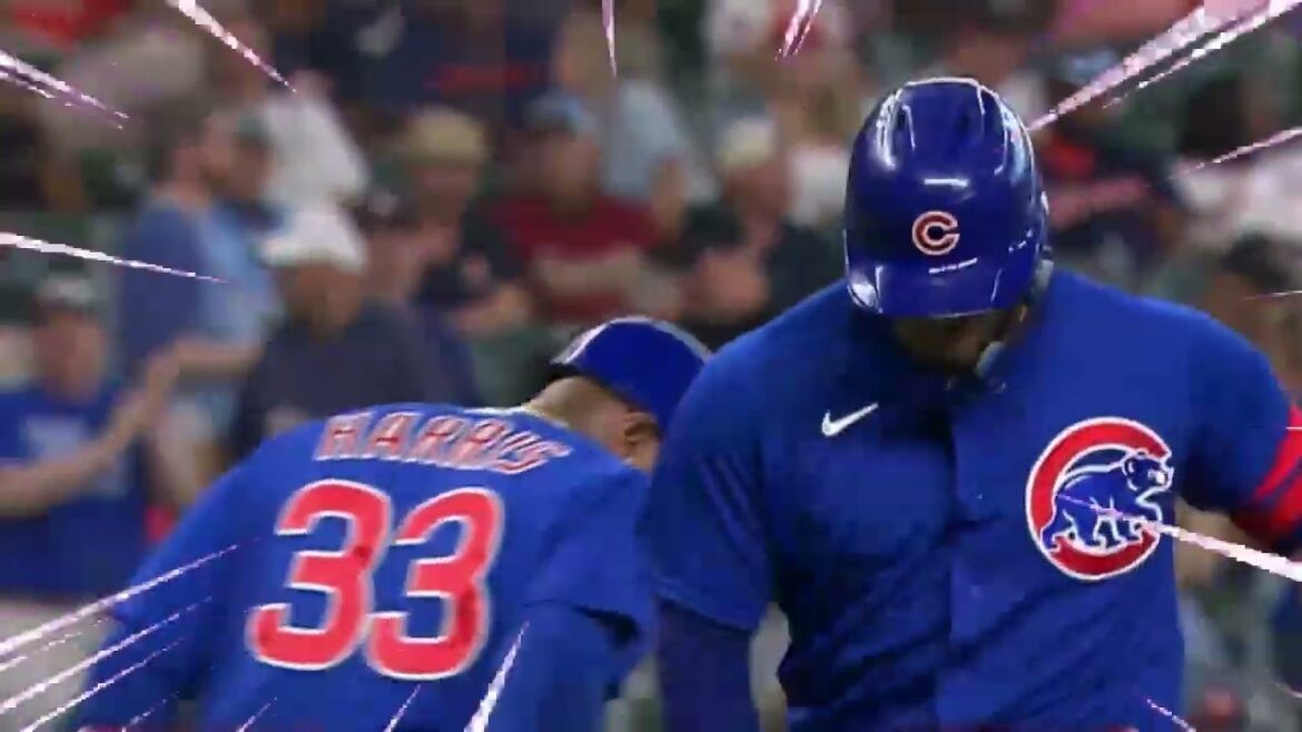 Seiya Suzuki effectue un home run en solo dans le champ gauche