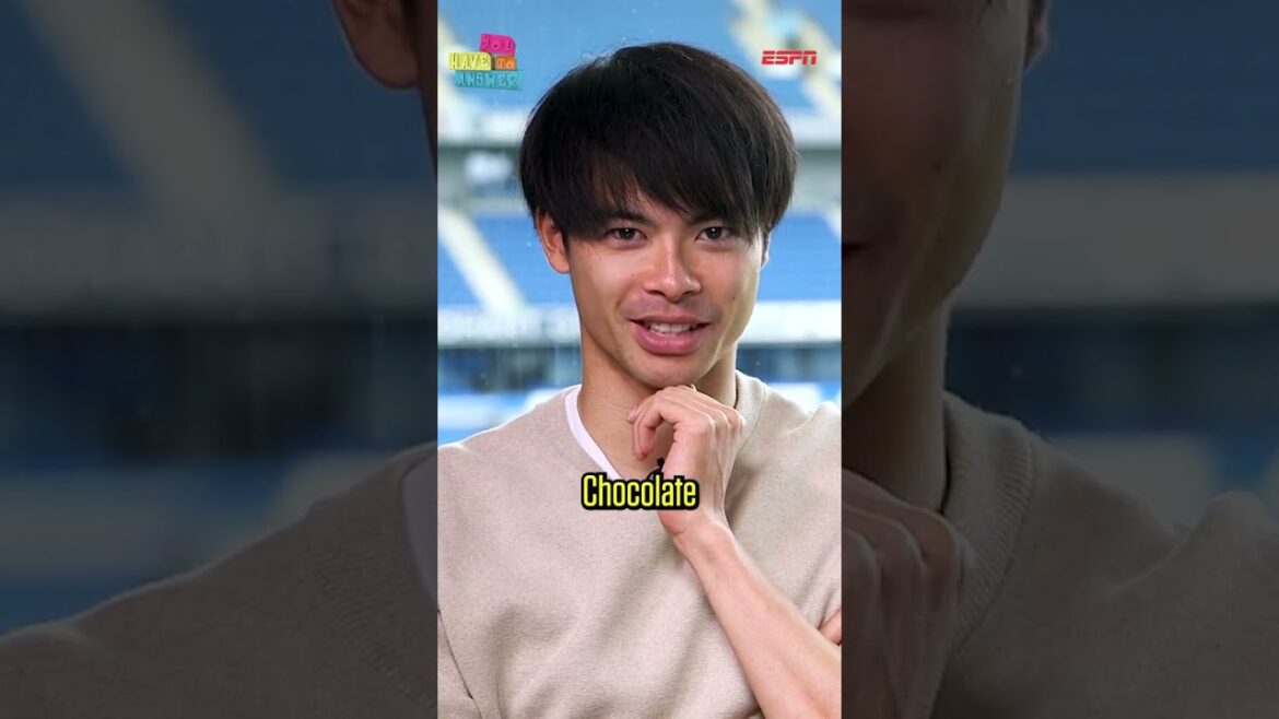 Karou Mitoma choisit entre Messi et Ronaldo 👀