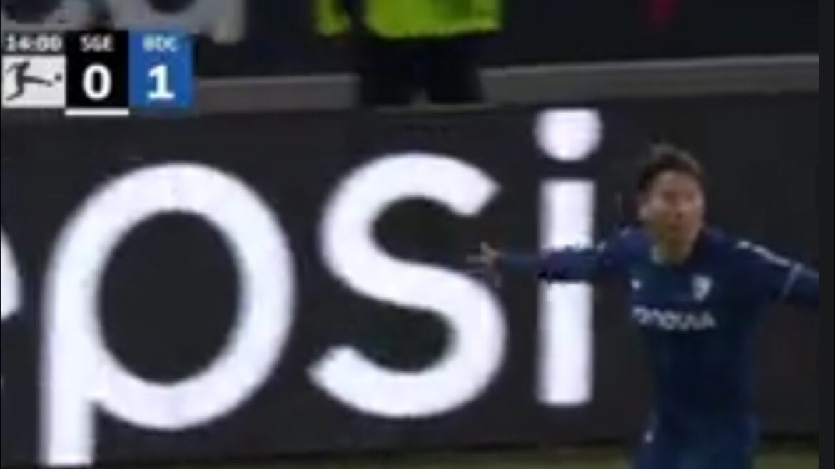 Takuma Asano Goal vs Francfort,Francfort vs Vfl Bochum (0-1)Tous les buts et faits saillants prolongés