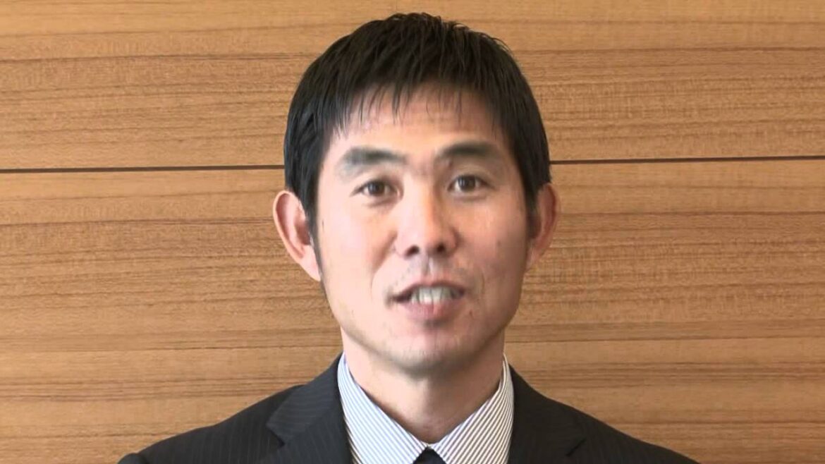 Salutations de Hajime Moriyasu en tant que nouveau directeur