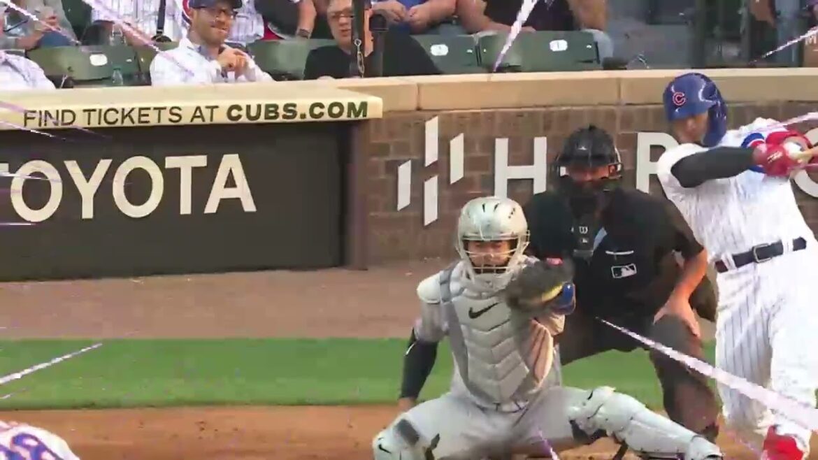 Seiya Suzuki frappe un coup de circuit en solo Seiya Suzuki frappe un coup de circuit en solo