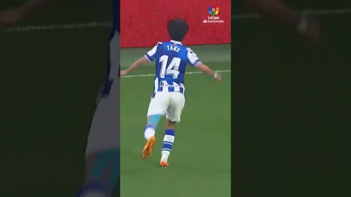 Il est... PRENEZ KUBO !  😍 💥 #short #laligasantander #realsociedad #udalmería #kubo