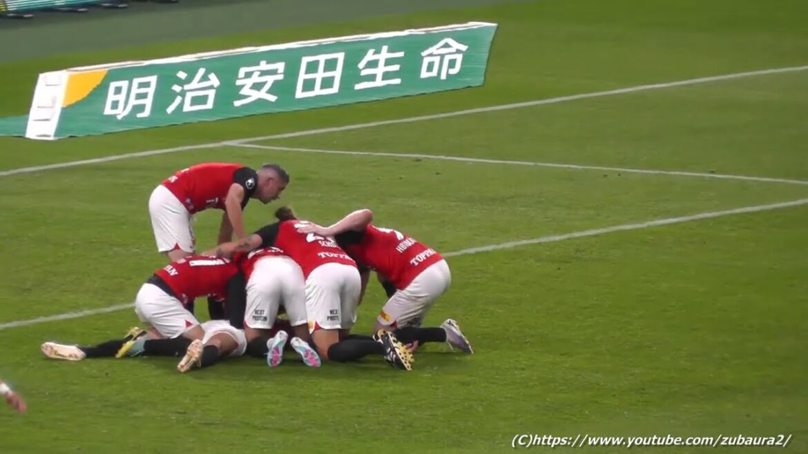 Un centre d'Hiroki Sakai a été dirigé par Rinsen, et à la fin, Atsuki Ito a marqué un but par-derrière !Urawa Red Diamonds vs Sanfrecce Hiroshima 31 Mai 2023 J League