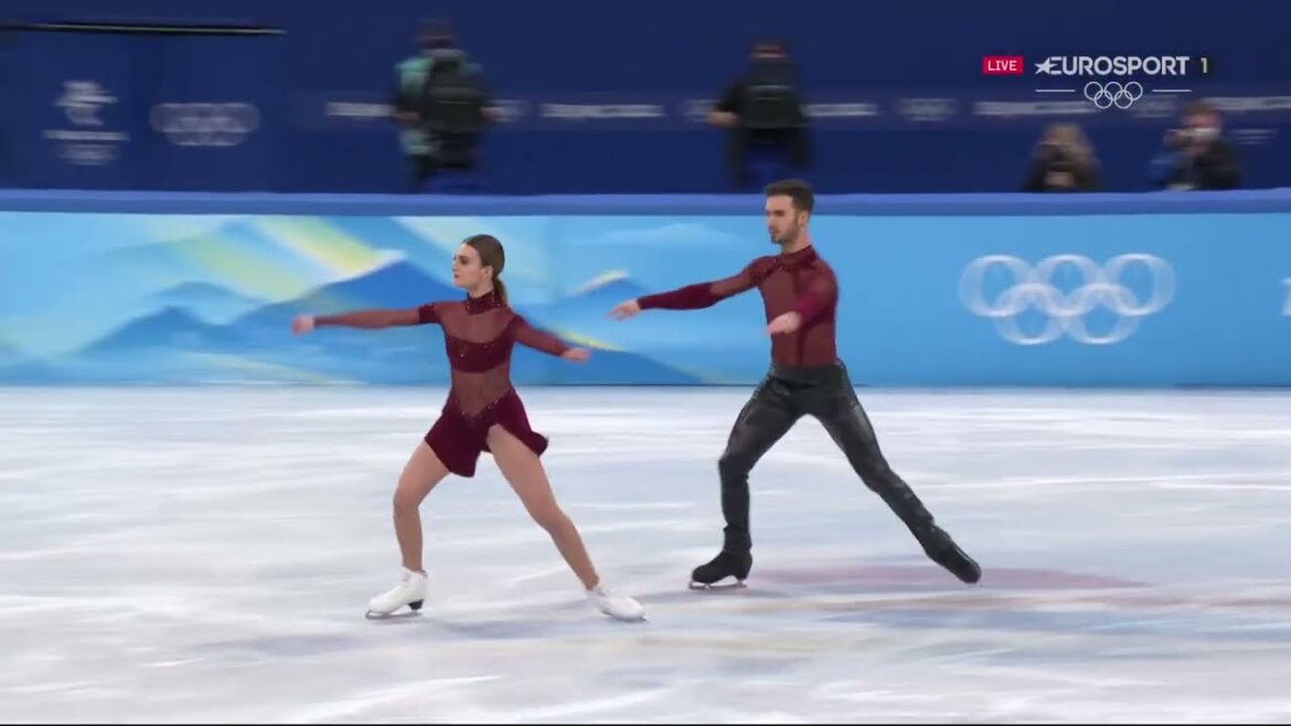 90.83 et record du monde battu pour Papadakis-Cizeron en danse rythmique | Danse sur glace | JO 2022