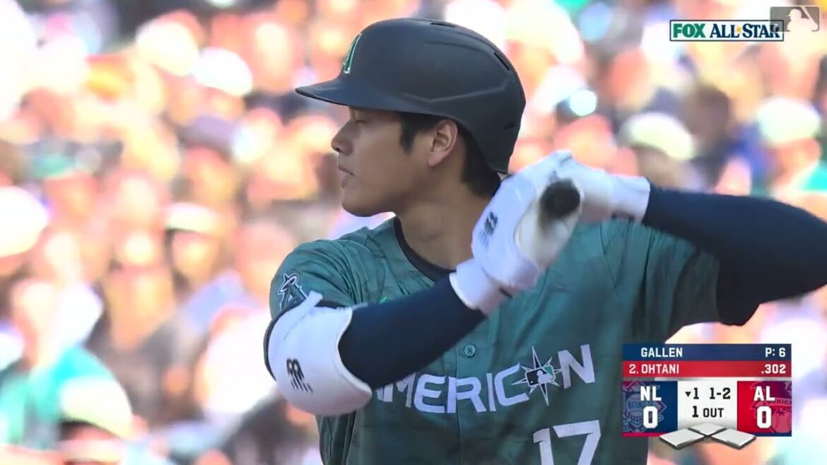 Les fans des Mariners chantent "Come to Seattle" pendant Shohei Ohtani AB