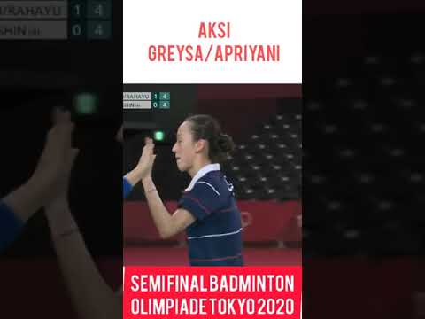 Action indonésienne de double féminin Greysa/Rahayu en demi-finale de badminton aux Jeux olympiques de Tokyo 2020 Action indonésienne de double féminin Greysa/Rahayu en demi-finale de badminton aux Jeux olympiques de Tokyo 2020