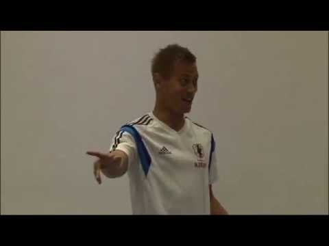 Keisuke Honda, Shinji Kagawa, Yuto Nagatomo et d’autres pratiquant le tennis de table (version complète) Keisuke Honda, Shinji Kagawa, Yuto Nagatomo et d'autres pratiquant le tennis de table (version complète)