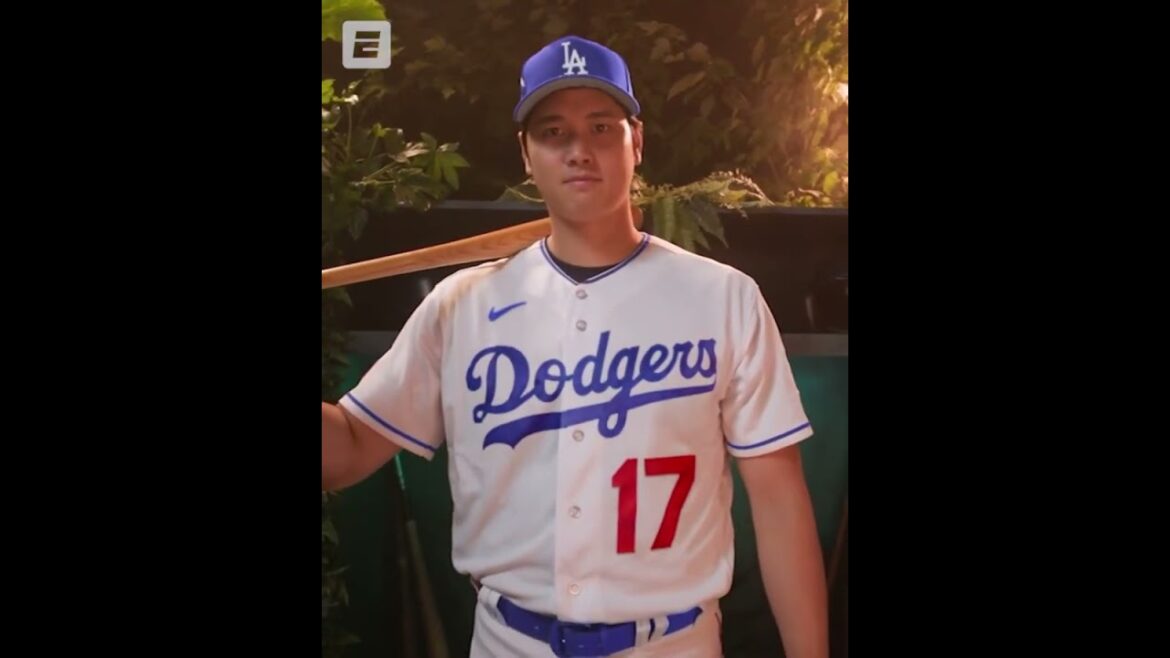 Shohei Ohtani SIGNE avec les Dodgers de Los Angeles pour 700 millions de dollars 🤯 #shorts