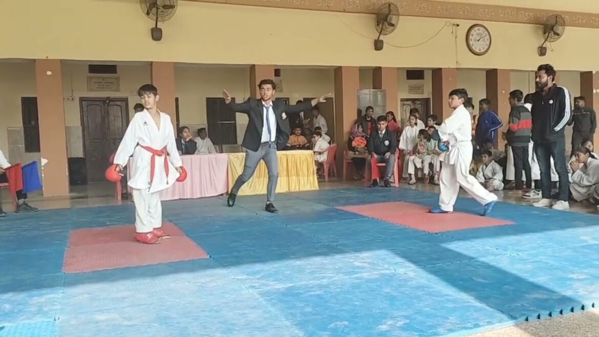 combat de karaté nasib yadav 🔴 #kumite tournoi ouvert de karaté alwar (rajasthan) #sachinkarate #kumite