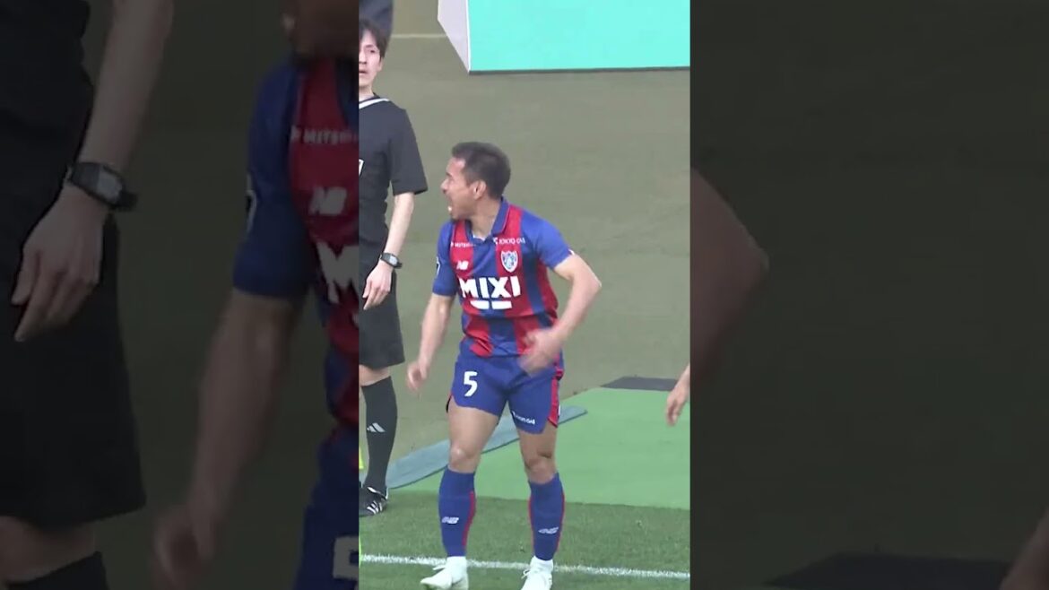 [Le mec sexy Yuto Nagatomo]Inciter les fans et les supporters !!!FC Tokyo #shorts