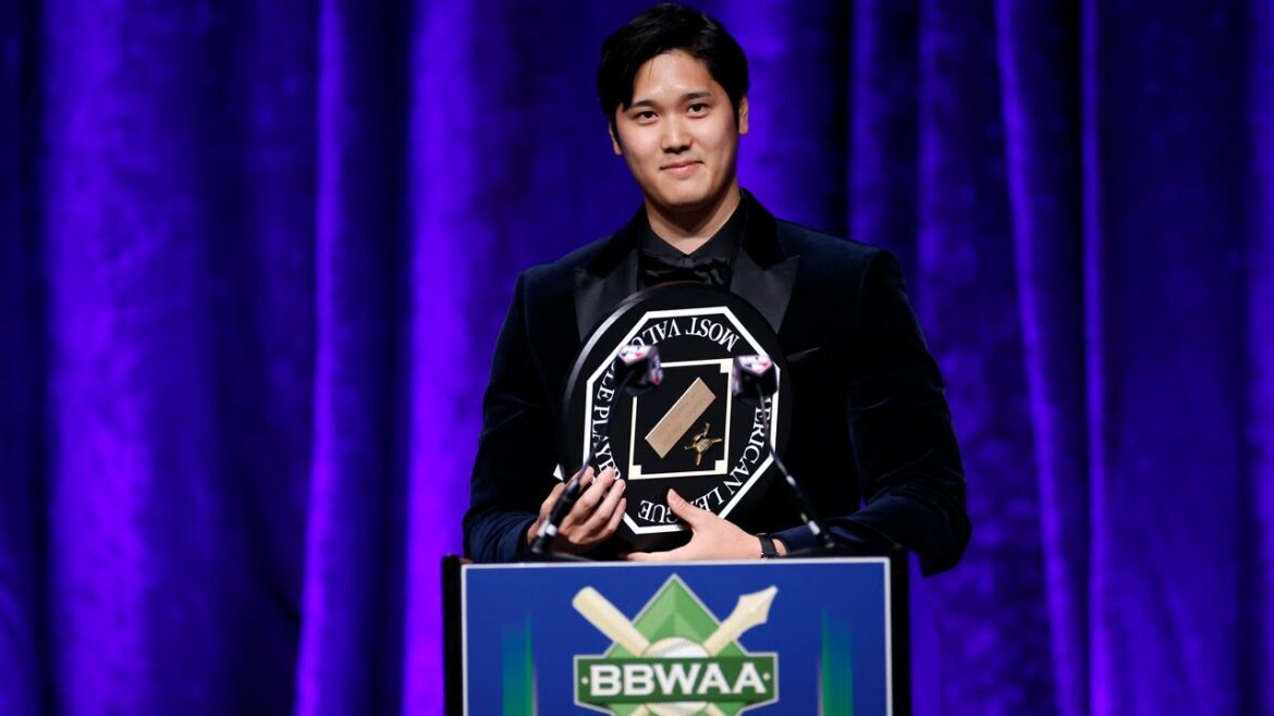 Discours du MVP de la Ligue américaine 2023 Shohei Ohtani lors du dîner des BBWAA Awards à New York !